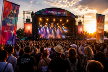 Kultura. Polska wchodzi w sezon festiwali, koncertów i spotkań ze sztuką