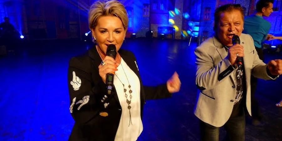 Andy &amp; Lucia w Radiu Budowlaniec